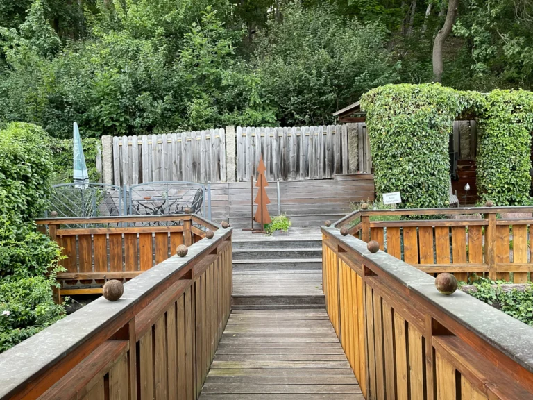 terrasse am waldrand